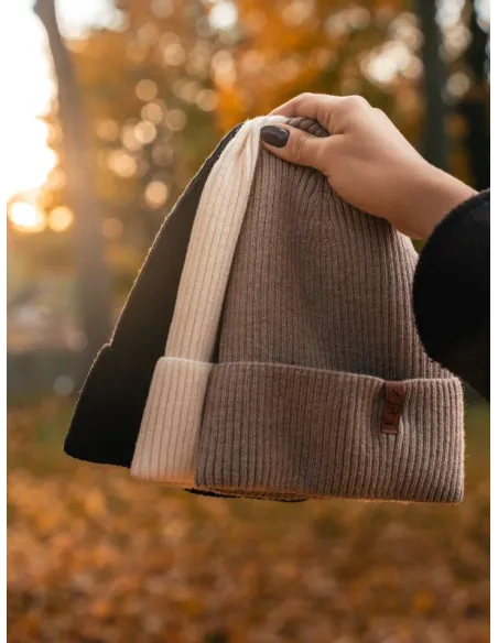 Czapka jesienna Ivory Sand, 100% Merino Wool personalizowane - Root7