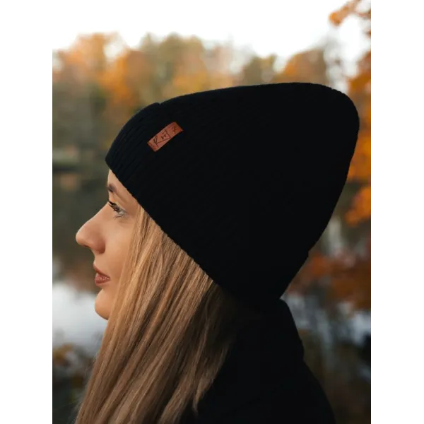 Czapka jesienna Jet Black, 100% Merino personalizowane - Root7